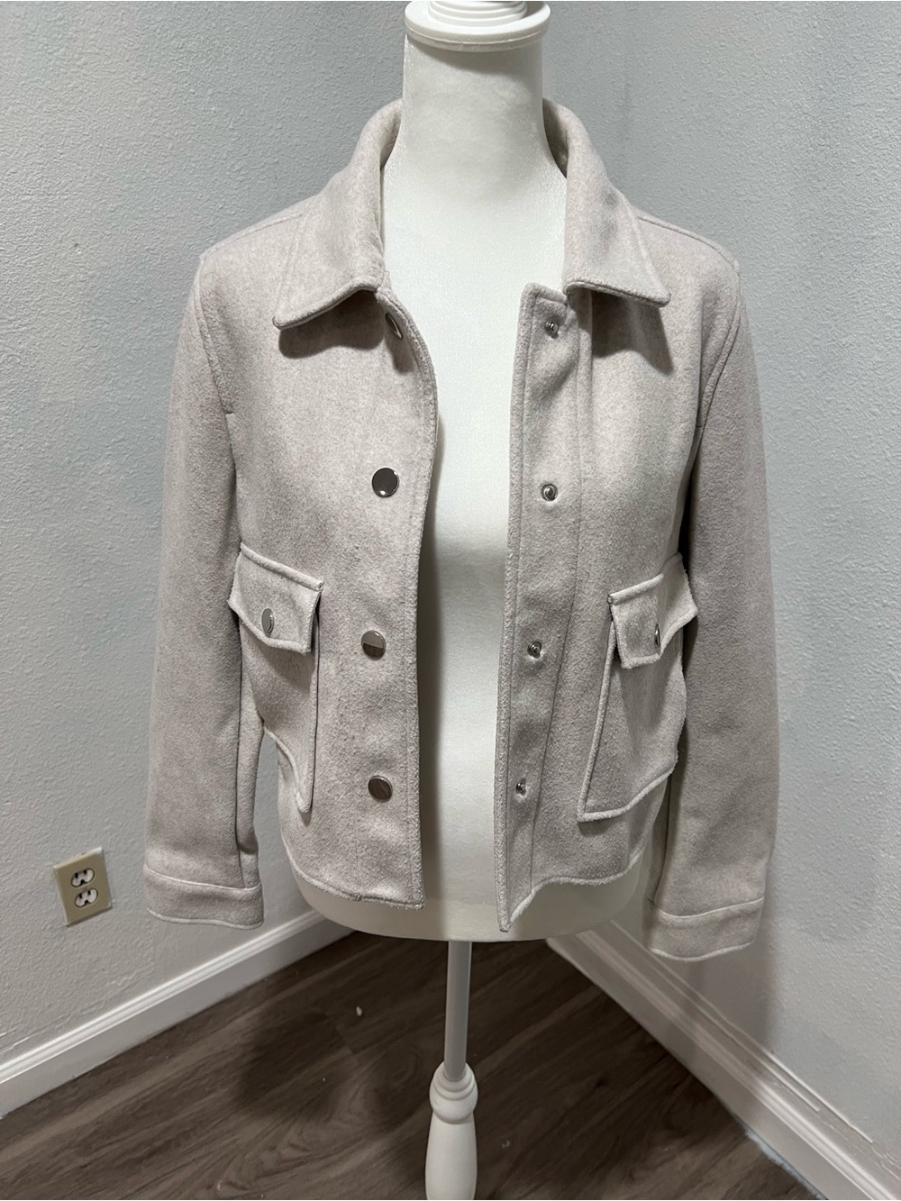 stradivarius Light Beige Utility Jacket